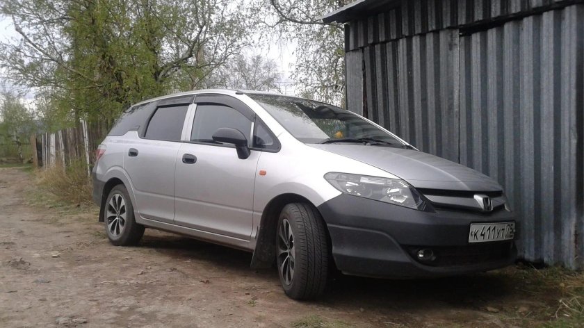 Хонда партнер белый универсал