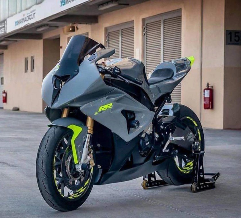 Спортбайк БМВ s1000rr