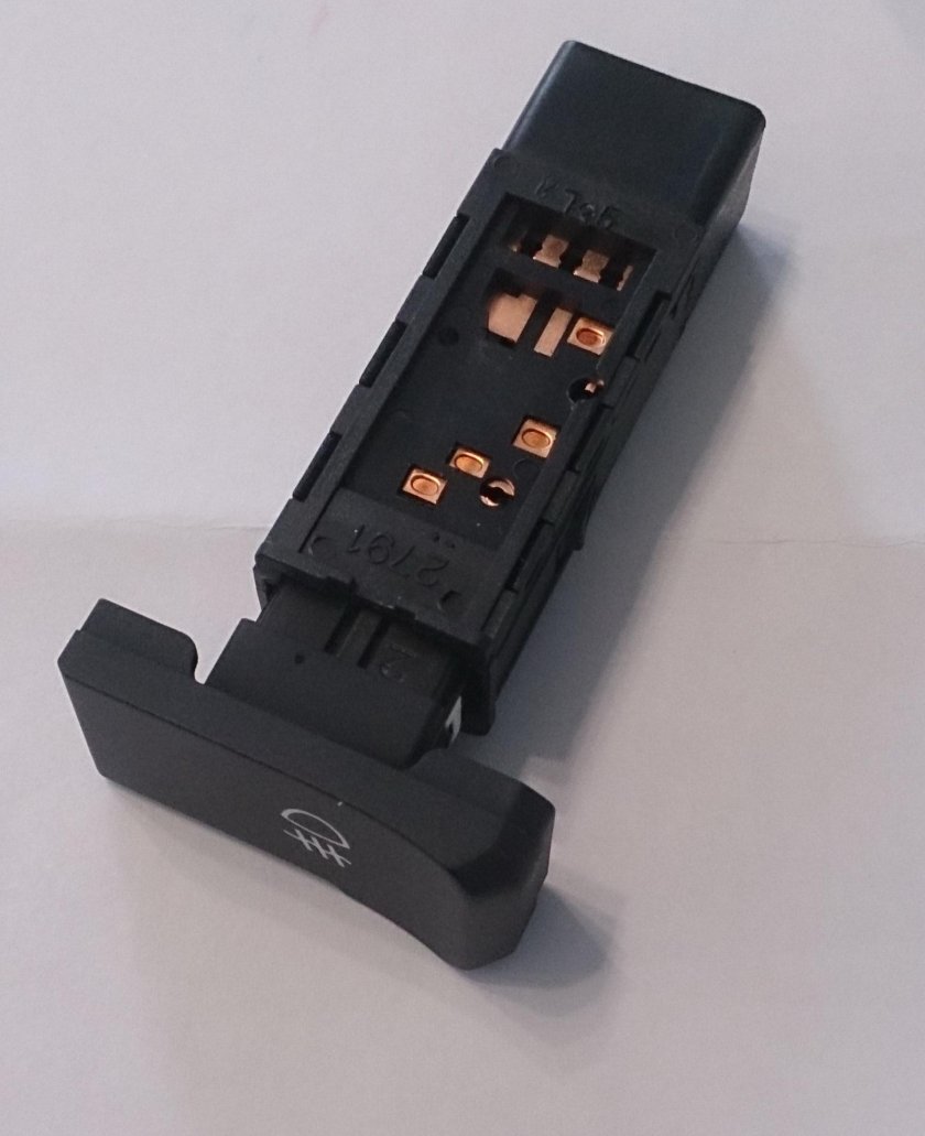 Кнопка ПТФ Kia Rio 3