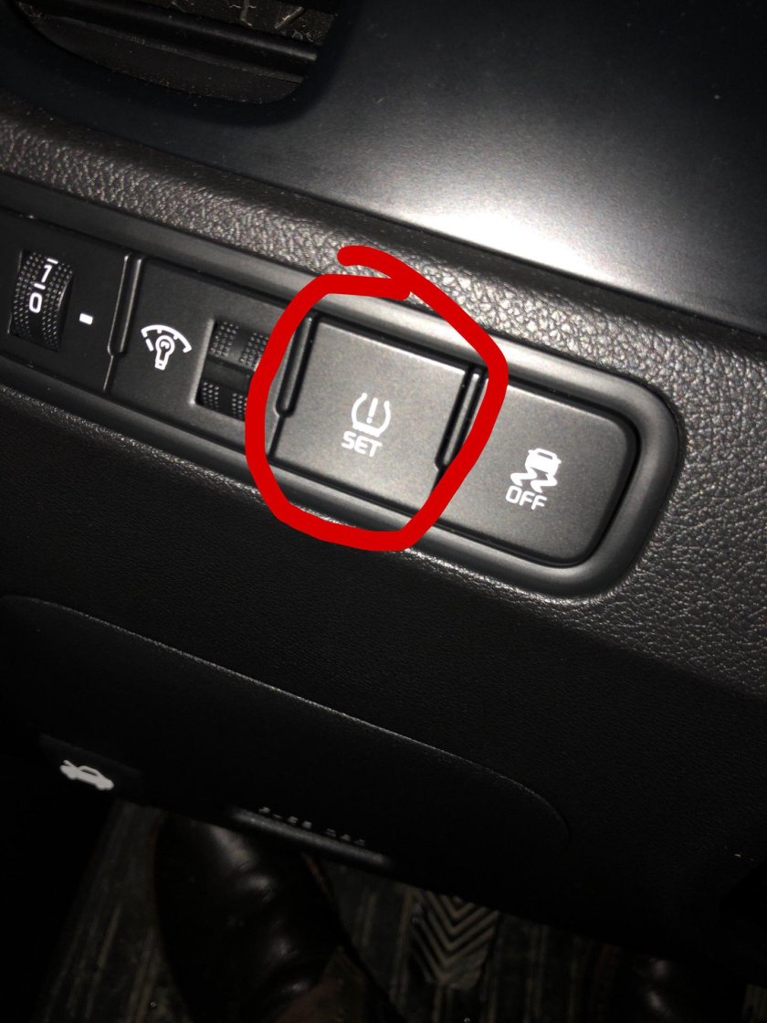 Kia Rio 2012 кнопка ESP