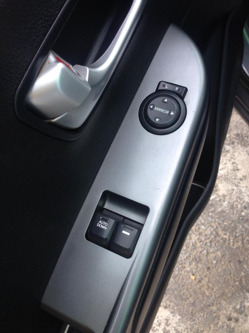 Блок управления стеклоподъемниками Киа Рио 2013