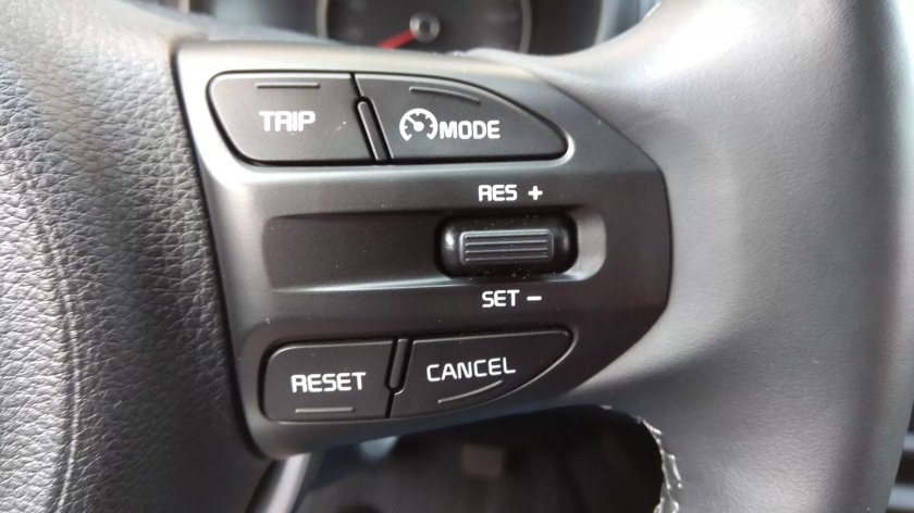 Кнопка круиз контроля Kia Rio 4