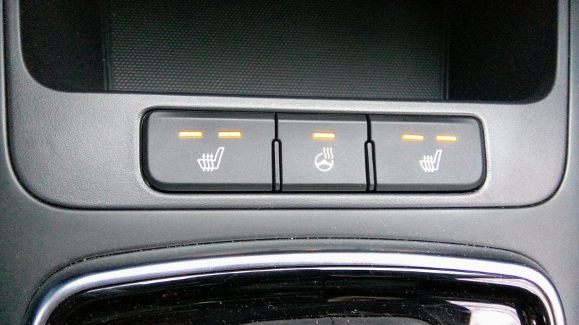 Кнопки подогрева Киа Рио 4