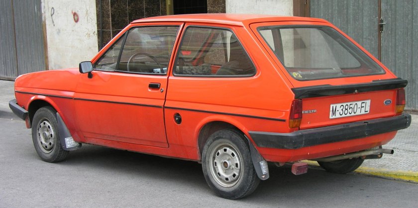 Форд Фиеста 1 поколения