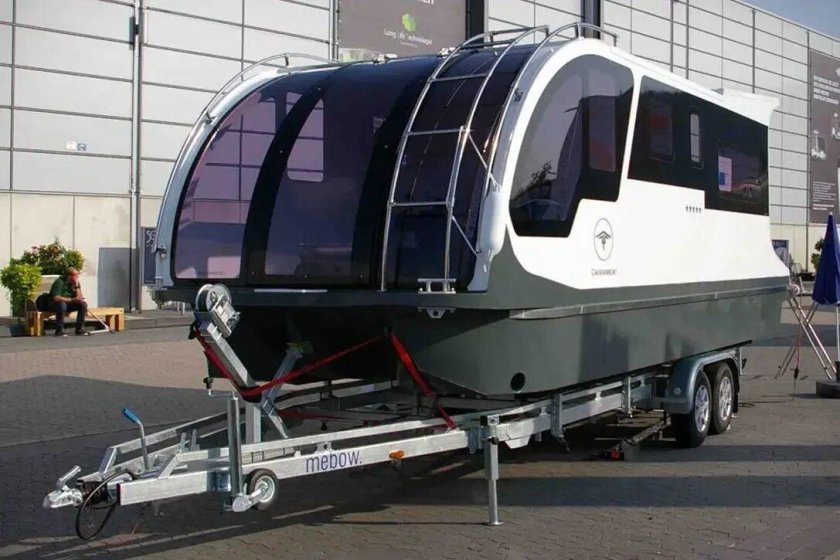 Хаусбот автодом