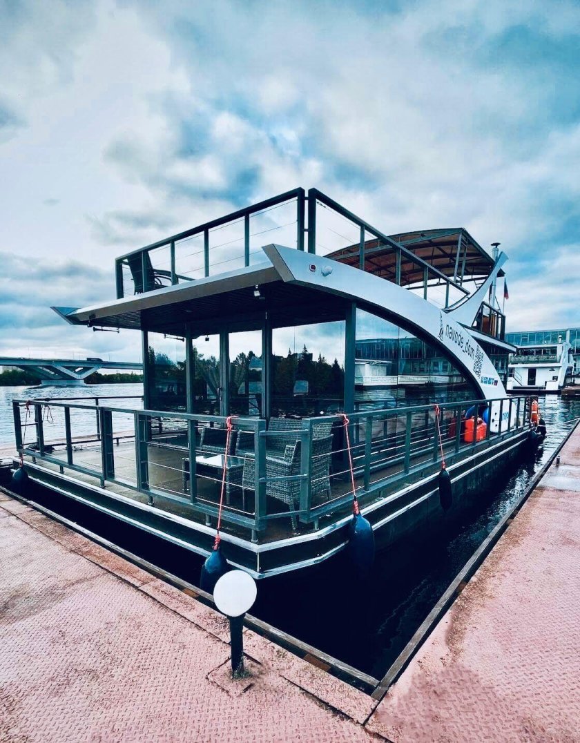 Прогулка на катере банное