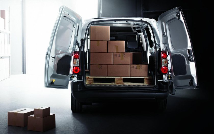 Машина для перевозки небольших грузов