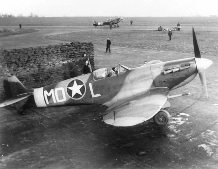 Супермарин Спитфайр лендлиз