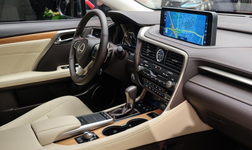 Lexus rx300 2020 салон