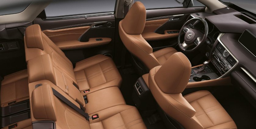 Lexus RX 200t салон