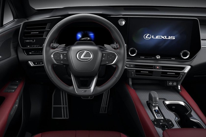 Lexus RX 2023 салон