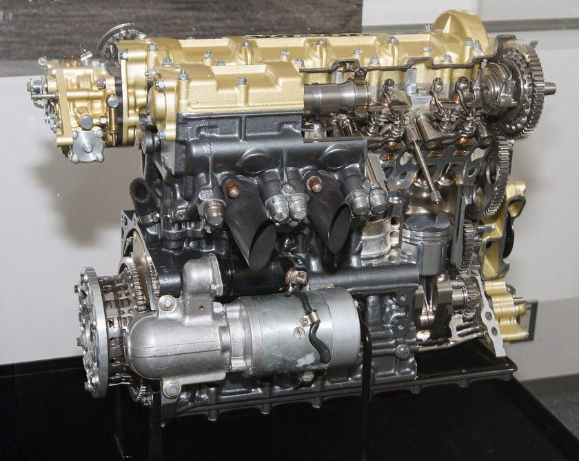 Honda ra122e v12
