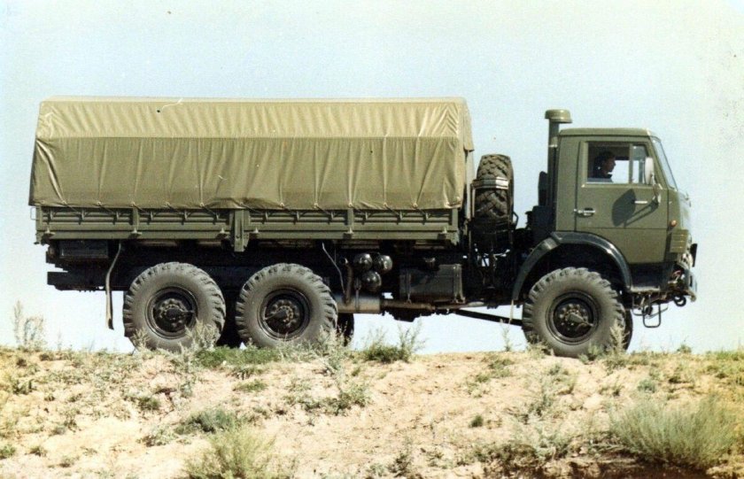КАМАЗ 4310 армейский