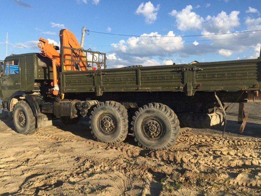 КАМАЗ 43105 лесовоз