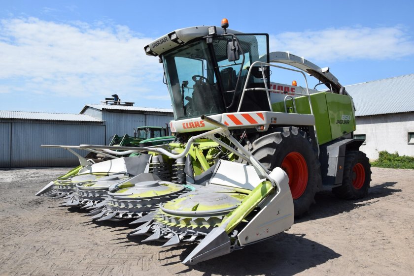 Кормоуборочный комбайн Jaguar 850
