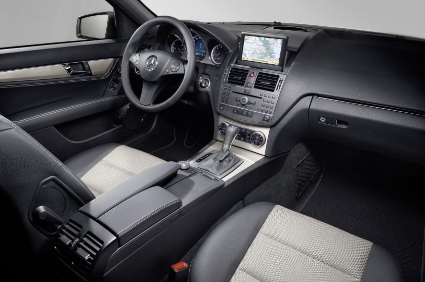 Mercedes Benz c class w204 салон