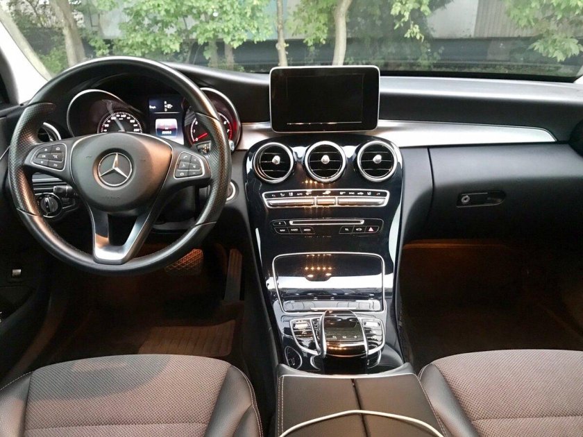 Мерседес-Бенц c 180 2014