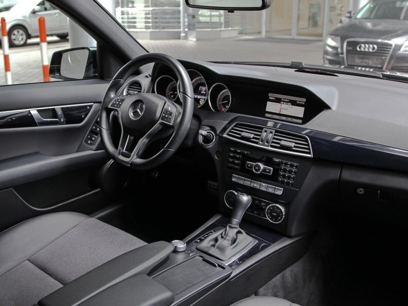 Мерседес ц класс 2013