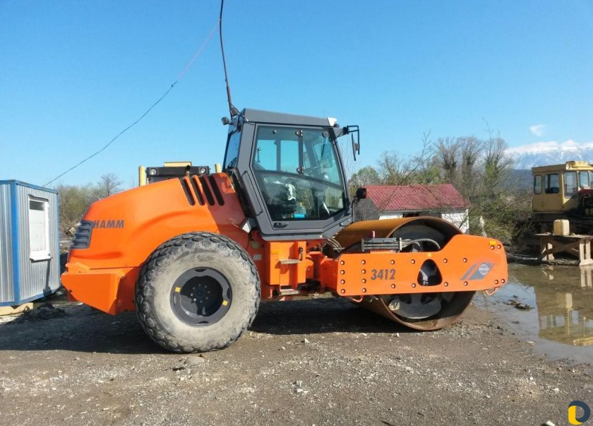 Каток грунтовый 12т