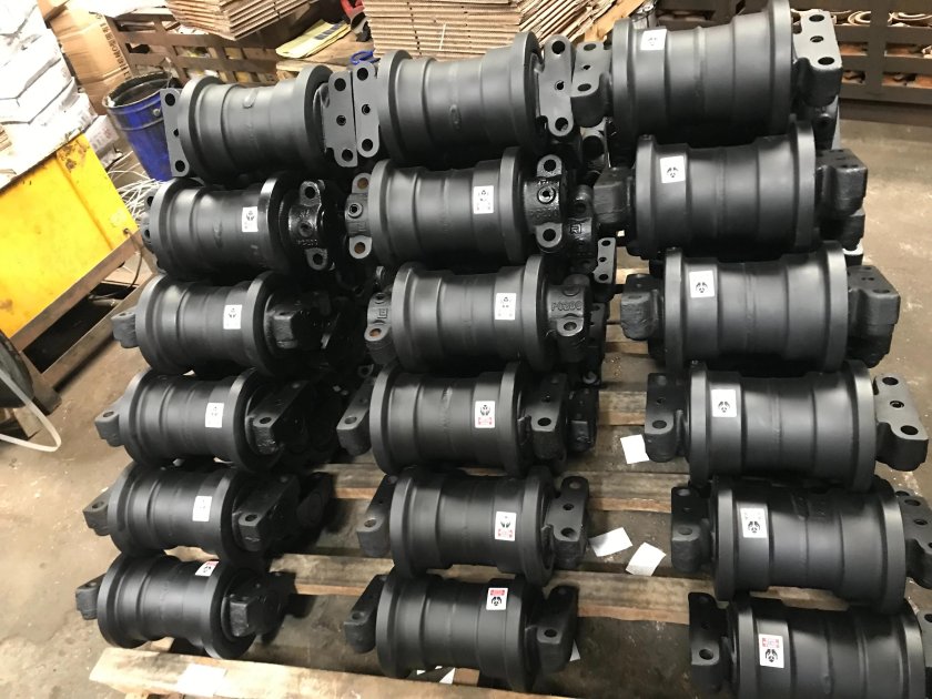 Каток поддерживающий JCB js305