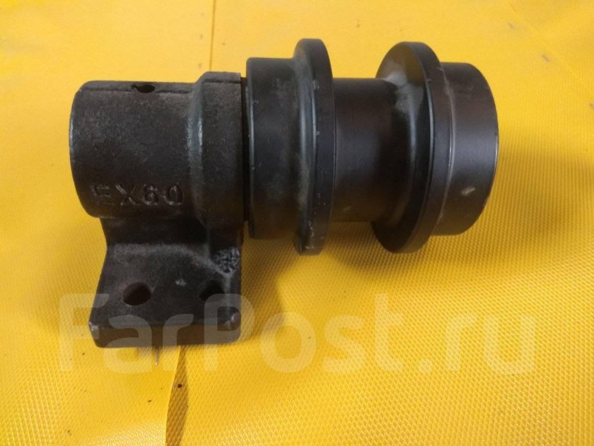 Поддерживающий каток на Hitachi ex55