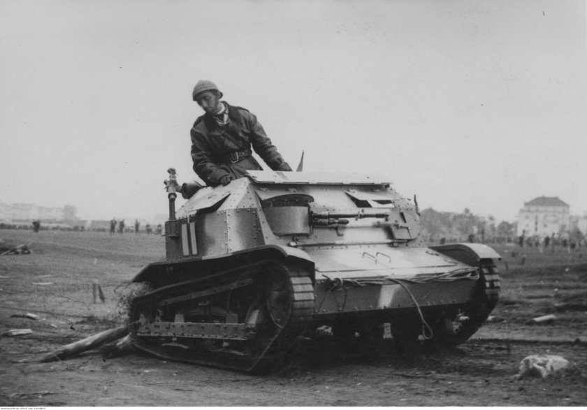 Польские танкетки TKS