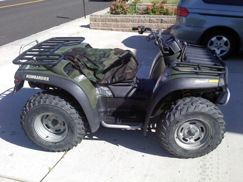 Квадроцикл Бомбардье тракстер 500