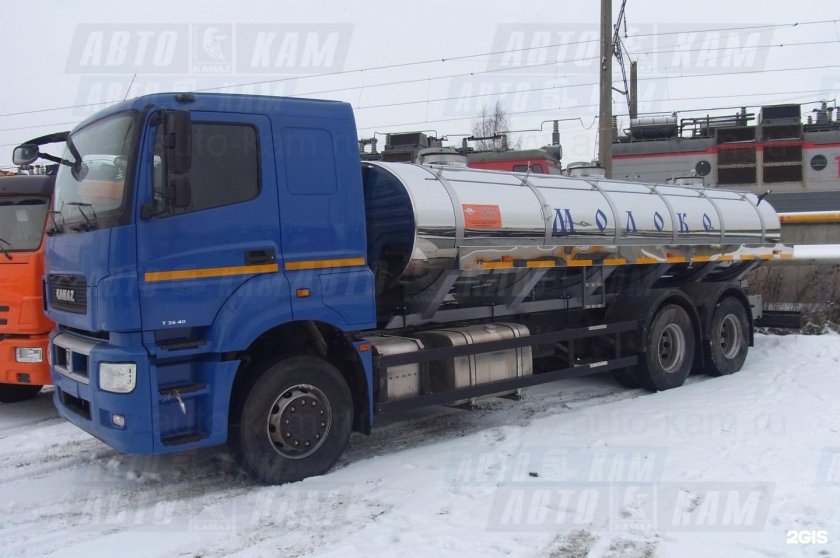 КАМАЗ 65207 молоковоз