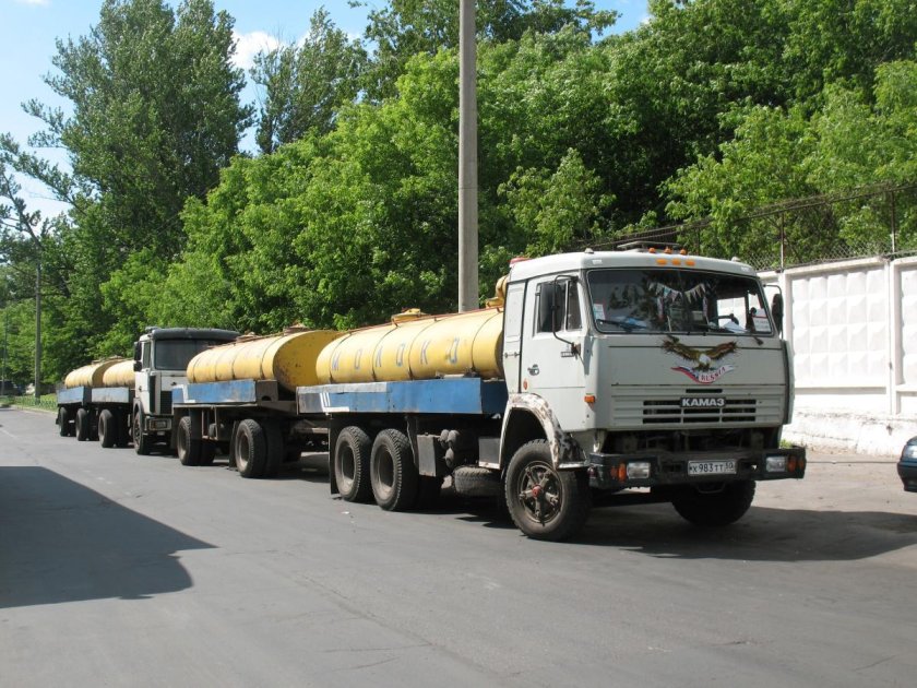 КАМАЗ 53212 молоковоз