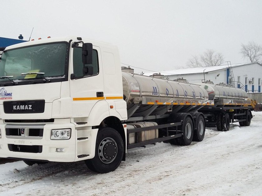 КАМАЗ 65207 молоковоз