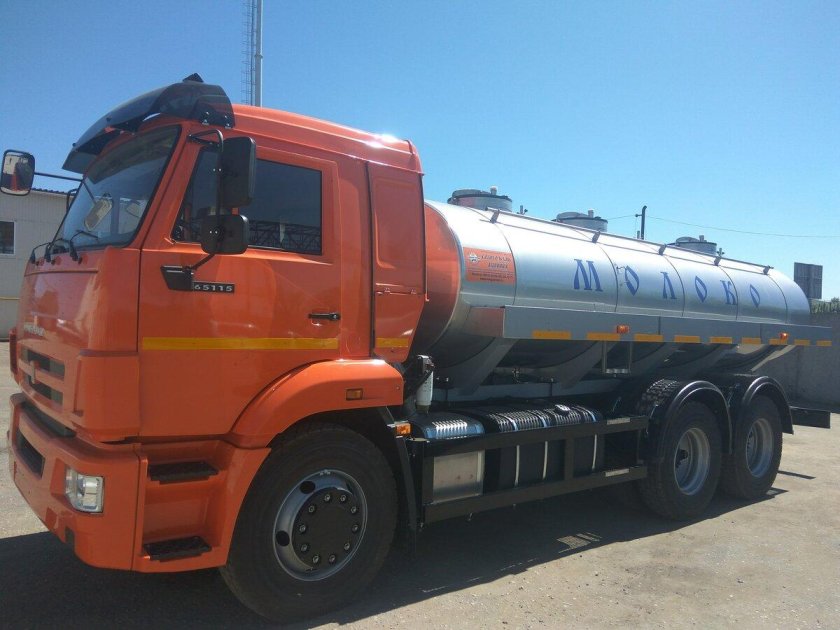 КАМАЗ 65115 молоковоз