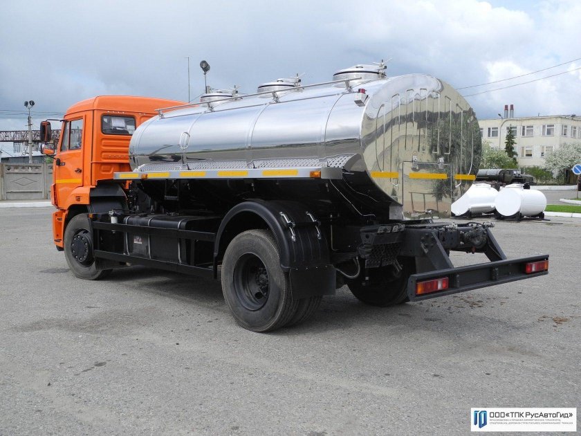 КАМАЗ 43253 молоковоз