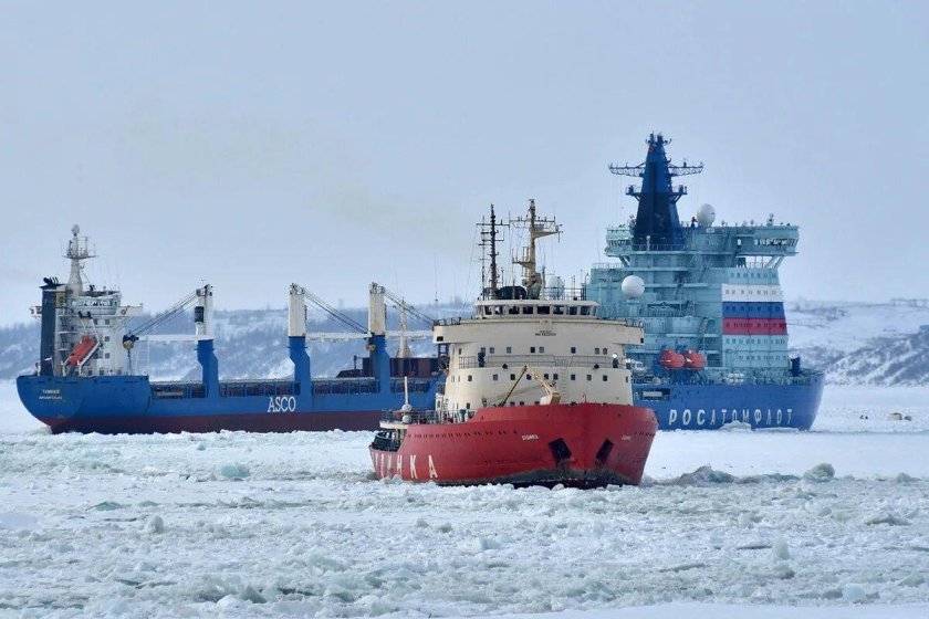 Ледокол Якутия проекта 22220