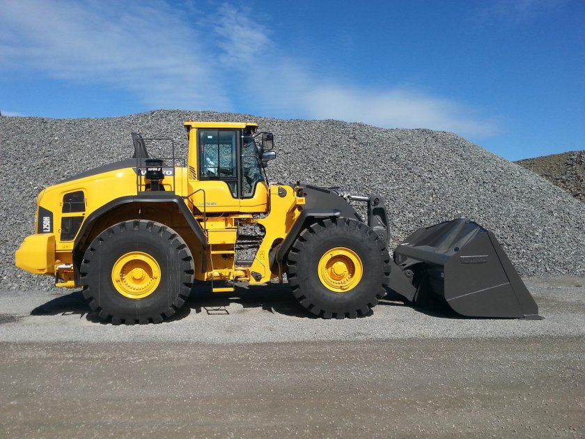 Погрузчик Volvo l90f
