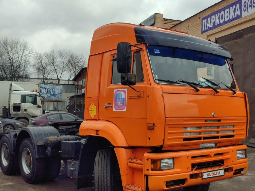 КАМАЗ 6460