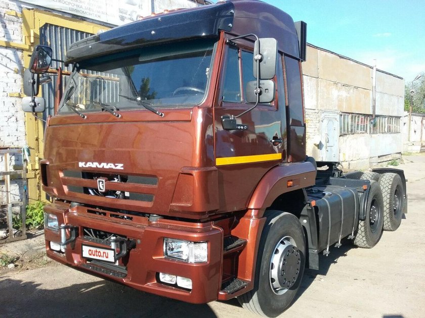 КАМАЗ 6520 седельный тягач