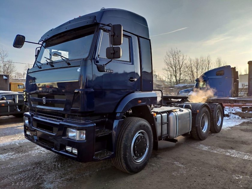 КАМАЗ тягач 6460