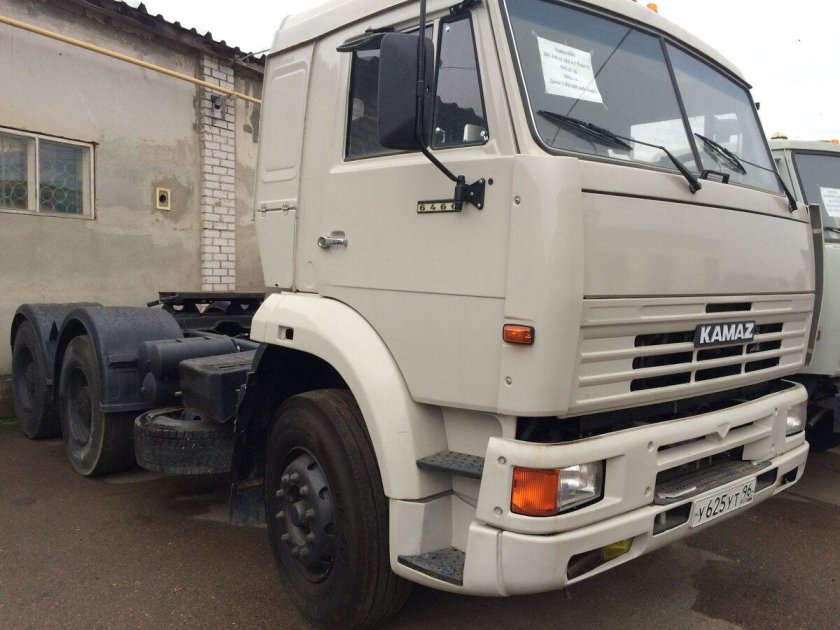 КАМАЗ 6460 2003 года