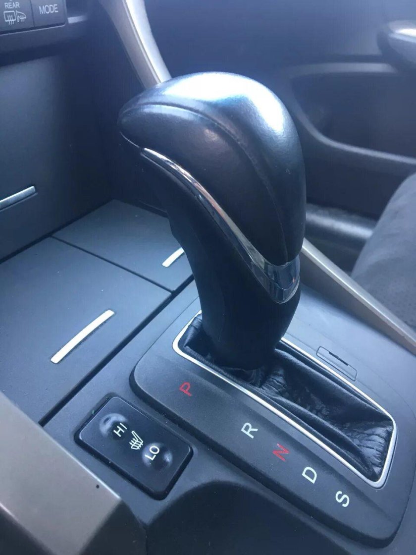 Ручка АКПП Honda Accord 8