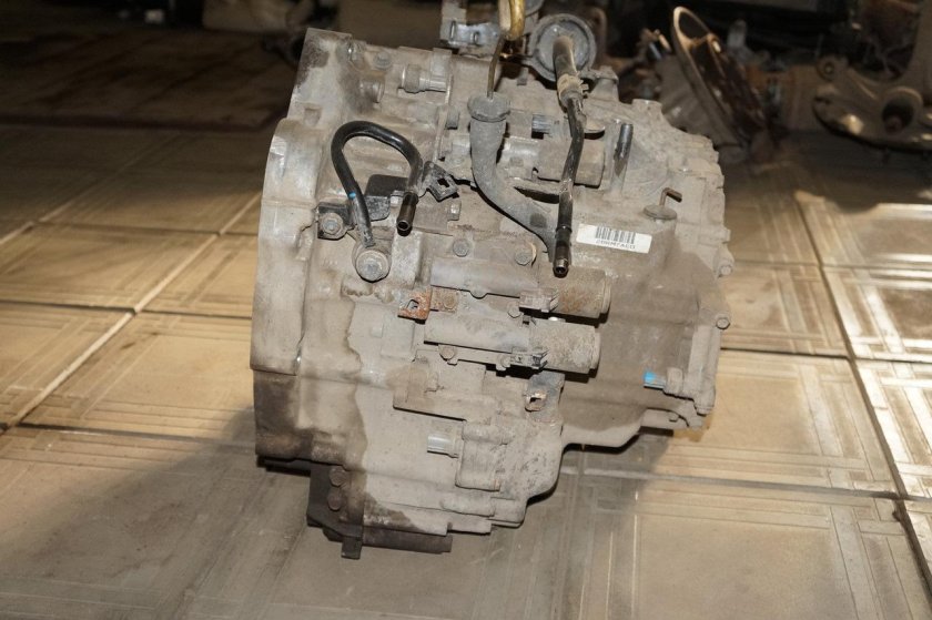 Коробка Аккорд 8 2.4