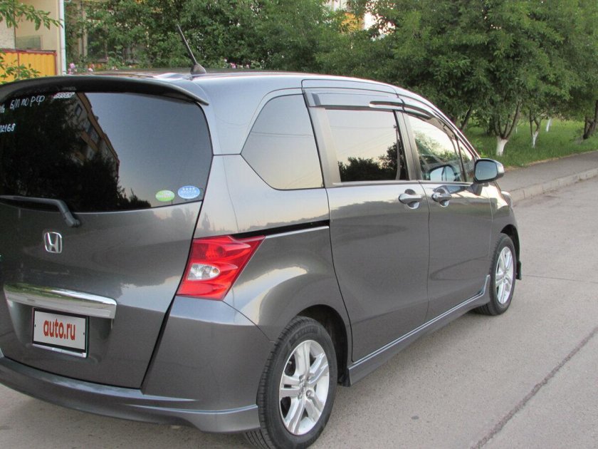Honda freed 2011