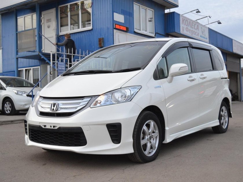Honda freed 2011