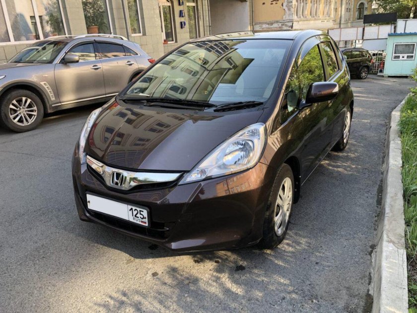 Honda Fit 2017 шоколад