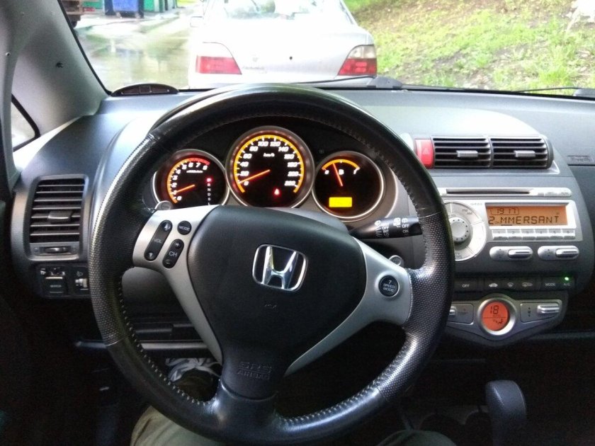 Honda Jazz салон