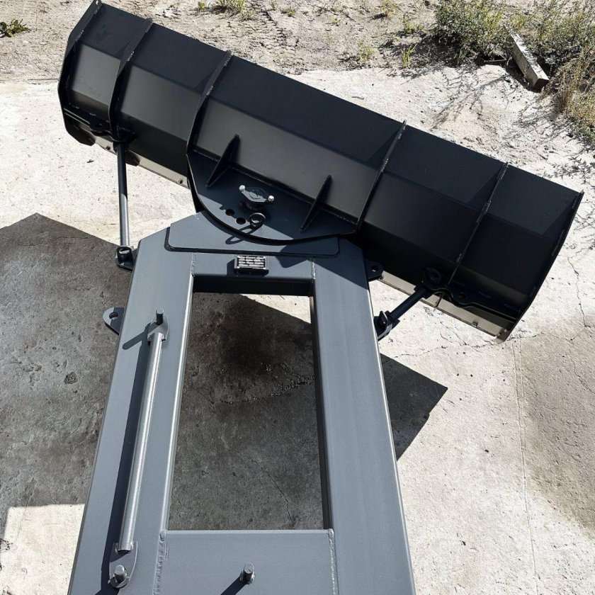 Задний бампер УАЗ Патриот