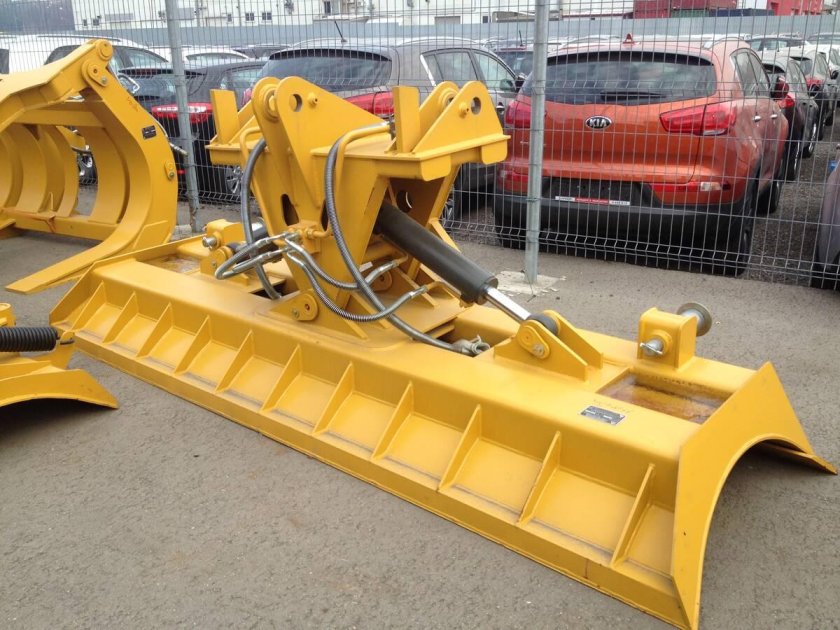 Поворотный отвал на погрузчик SDLG