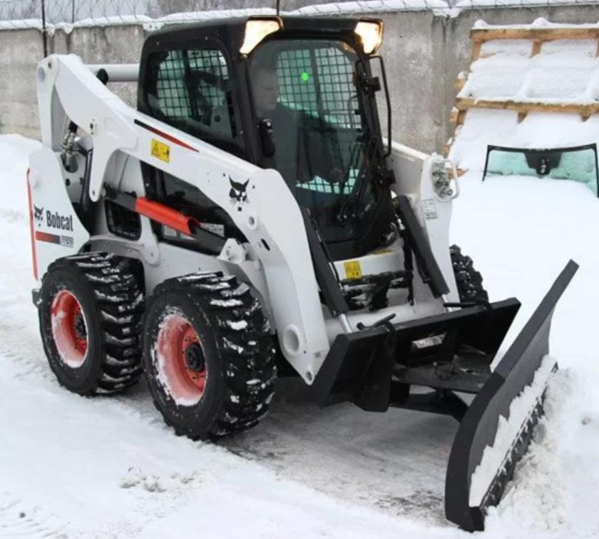 Отвал для Бобкэт s175