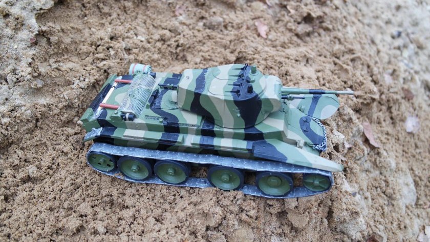 Танк БТ-7 В камуфляже