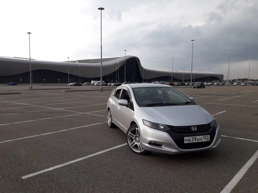 Хонда Инсайт фара