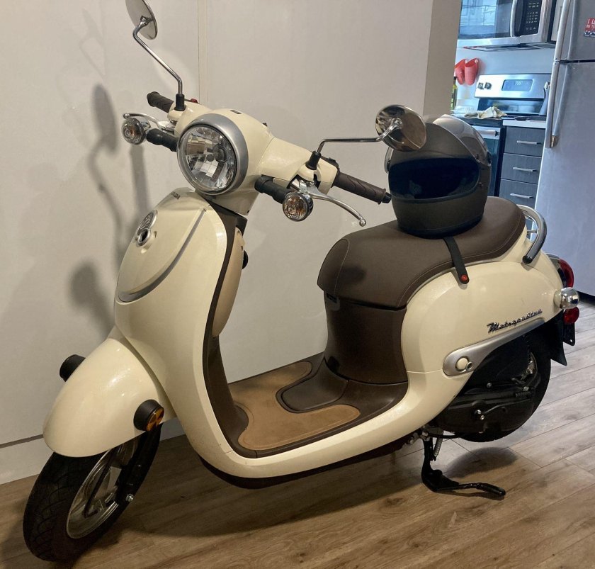 Скутер honda giorno